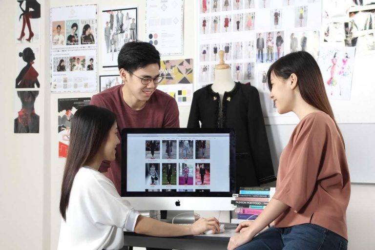 keuntungan menjadi influencer